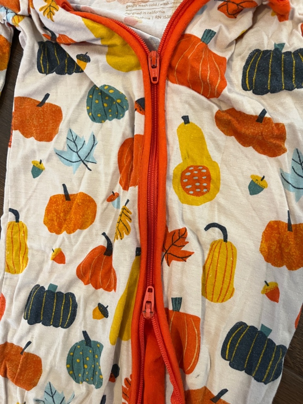 ☘️ 3 for 33 ☘️ Little Sleepies Pumpkin Print Footed One-Piece Pajamas - Picture 4 of 5